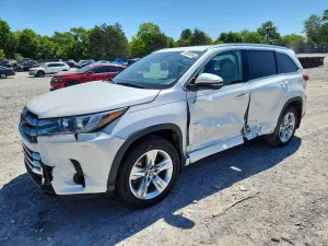 Toyota Highlander 3.5L 6 2018