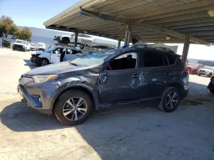 Toyota Rav4 2.5L 4 2016
