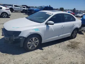 Volkswagen Jetta 1.4L 4 2016