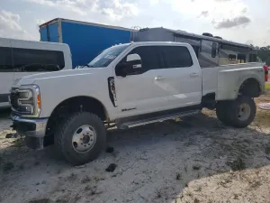 Ford F-350 6.7L 8 2023