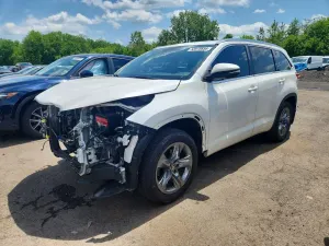 Toyota Highlander 3.5L 6 2019