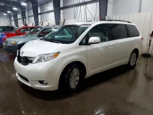 Toyota Sienna 3.5L 6 2013