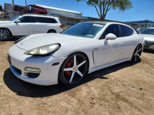 Porsche Panamera 3.6L 6 2012