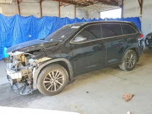 Toyota Highlander 3.5L 6 2018