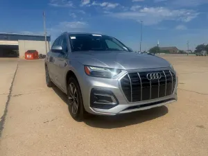 Audi Q5 2.0L 4 2021