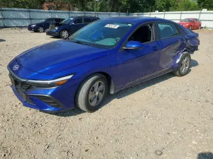 Hyundai Elantra 2.0L 4 2024