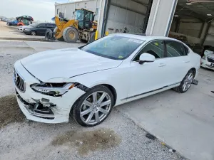 Volvo S90 2.0L 4 2018