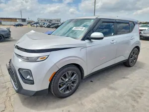 Kia Soul 2.0L 4 2021