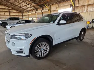 BMW X5 4.4L 8 2015
