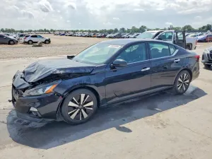 Nissan Altima 2.5L 4 2020