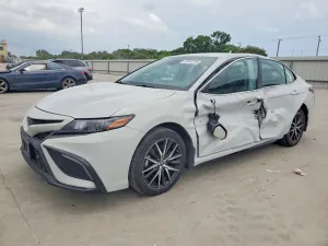 Toyota Camry 2.5L 4 2024