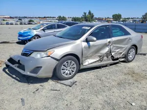 Toyota Camry 2.5L 4 2014