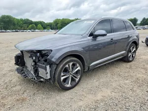 Audi Q7 3.0L 6 2023