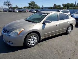 Nissan Altima 2.5L 4 2012