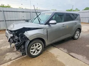 Kia Soul 2.0L 4 2025