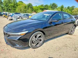 Hyundai Elantra 2.0L 4 2025