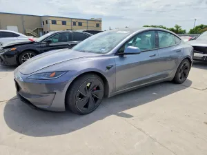 Tesla Model 3 2024