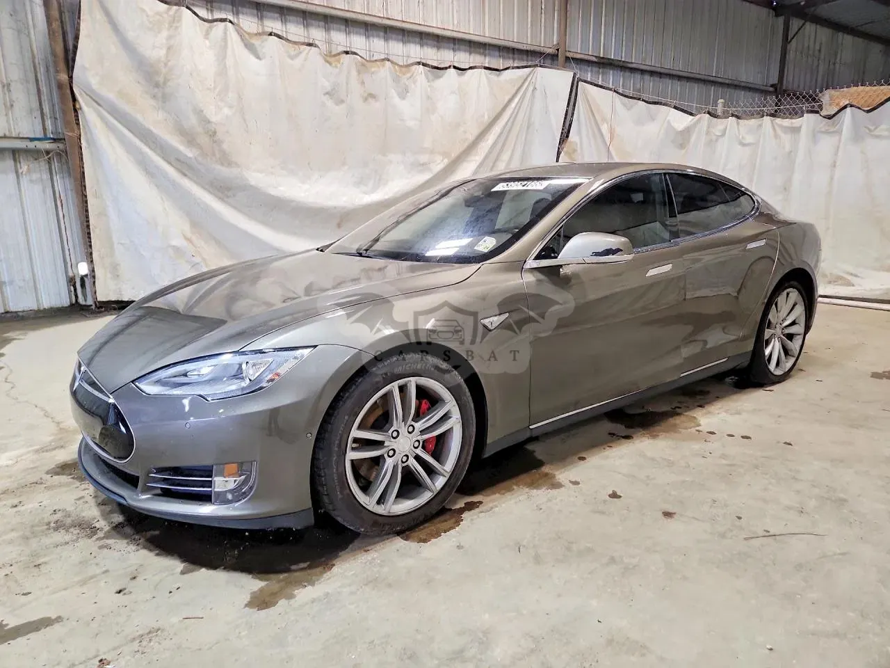 Tesla Model S 2015