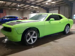 Dodge Challenger 5.7L 8 2015
