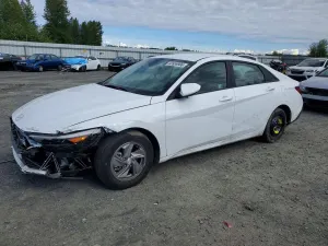 Hyundai Elantra 2.0L 4 2024