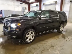 Chevrolet Suburban 5.3L 8 2016