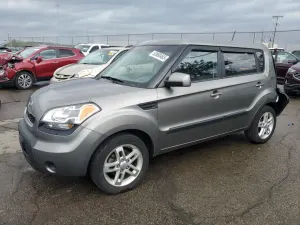 Kia Soul + 2.0L 4 2011