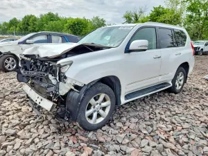 Lexus GX 4.6L 8 2013