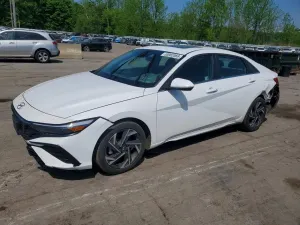Hyundai Elantra 2.0L 4 2024