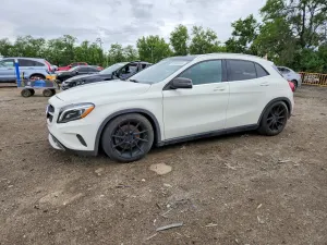 Mercedes-Benz GLA 2.0L 4 2015