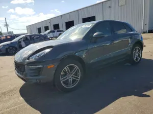 Porsche Macan 2.0L 4 2017