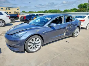 Tesla Model 3 2020
