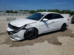 Hyundai Elantra 2.0L 4 2021