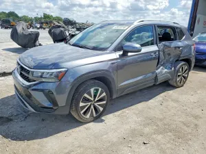 Volkswagen Taos 1.5L 4 2024
