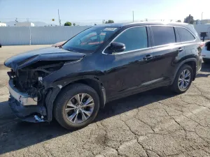 Toyota Highlander 3.5L 6 2015