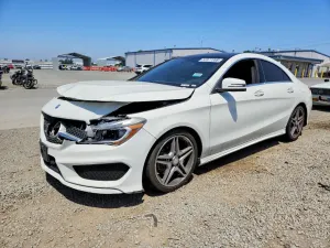 Mercedes-Benz CLA 2.0L 4 2015
