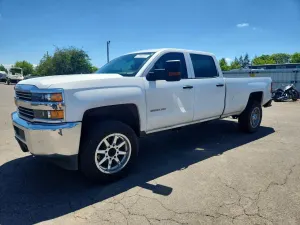 Chevrolet Silverado 1500 6.6L 8 2015