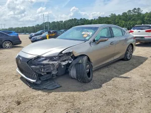 Lexus ES 2.5L 4 2021