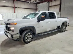 Chevrolet Silverado 1500 6.6L 8 2025