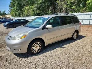 Toyota Sienna 3.5L 6 2010