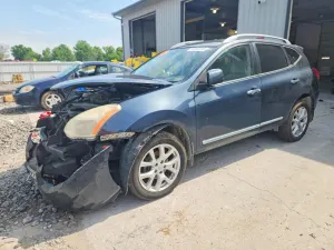 Nissan Rogue 2.5L 4 2013
