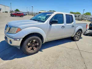 Nissan Frontier 4.0L 6 2011