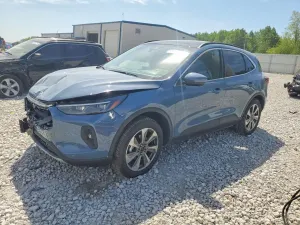 Ford Escape 2.0L 4 2025
