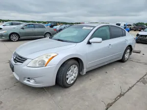 Nissan Altima 2.5L 4 2012