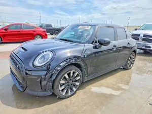 Mini Cooper 2.0L 4 2024