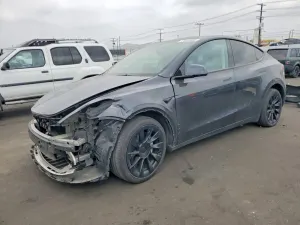 Tesla Model Y 2024