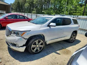 GMC Acadia 3.6L 6 2017
