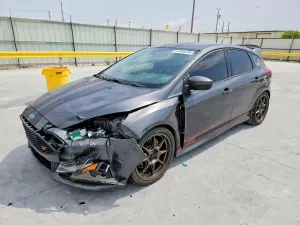 Ford Focus 2.0L 4 2017