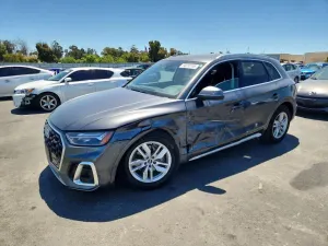 Audi Q5 2.0L 4 2023