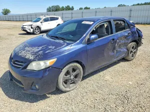 Toyota Corolla 1.8L 4 2013