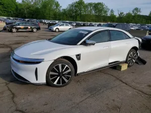 Lucid Air 2025